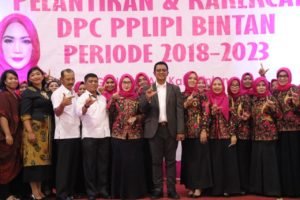 Deby Maryanti Pimpin DPC PPLIPI Bintan