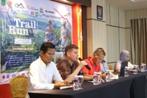 Blogger Luar Negeri Ikut Liput Batam Trail Run 5 K