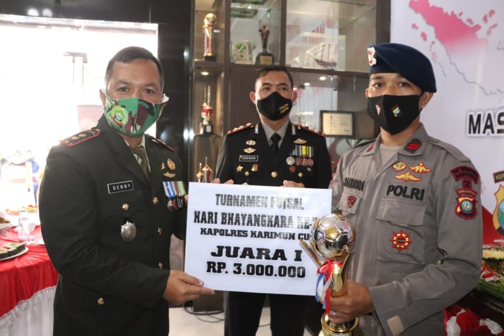 Polres Karimun Gelar Upacara Dan Syukuran Dalam Rangka Hari Bhayangkara Ke Tahun Lihat