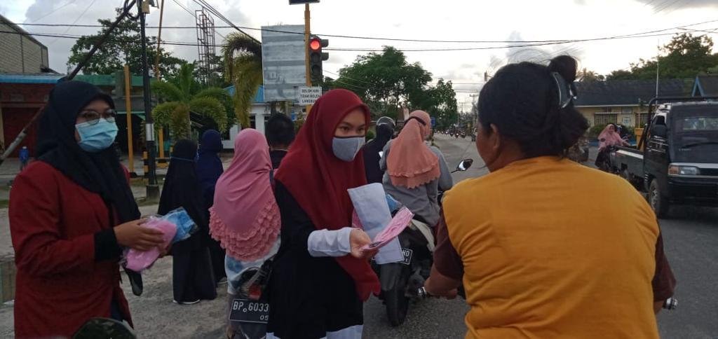 Mahasiswa Poltekkes KemenKes Tanjungpinang Gelar Gerakan 1000 Masker ...