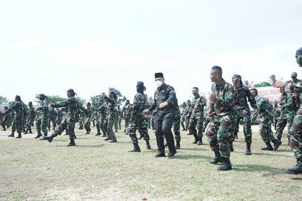 Endang Terkenang Masa Lalu Saat Penutupan Dikmaba dan Dikmata