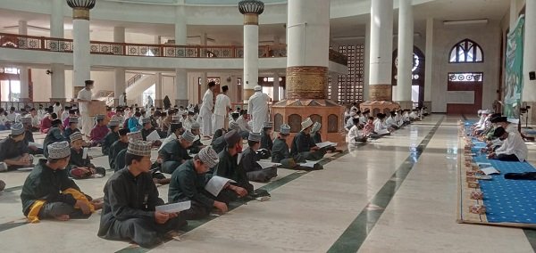 Rodhial Huda Hadiri Istiqosah Hari Santri Nasional Tahun 2021 di Masjid Agung Natuna