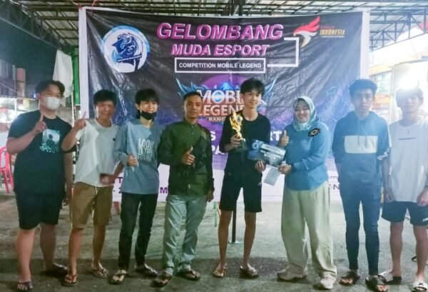 Rezekila Bagikan Hadiah Juara MLBB, Bentuk Peduli Milenial Karimun