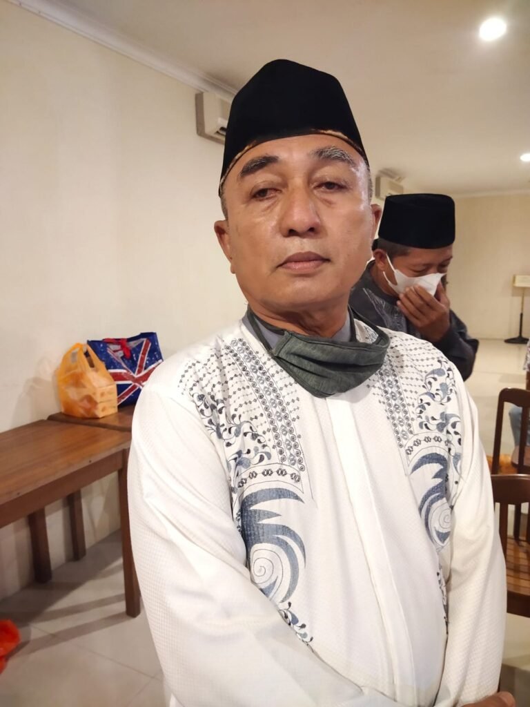 Tokoh Masyarakat Kundur Tanjung Batu Kota, Helmy