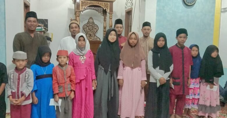 Surau Nurul Huda Desa Sepempang Air Danau Santuni 21 Anak Yatim