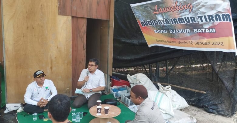 Raden Hari Apresiasi Langkah Kelompok Tani Jamur Tiram