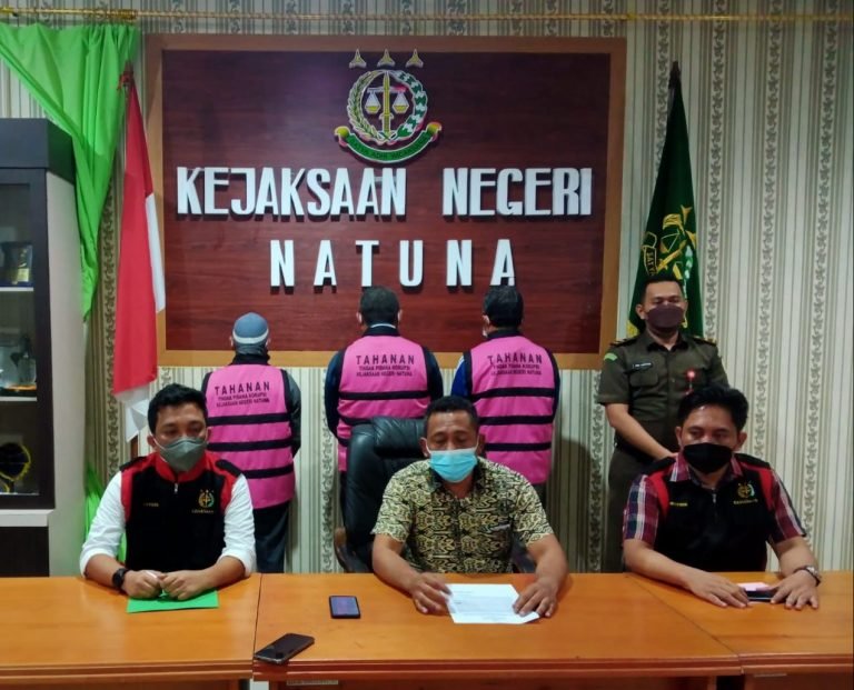 Kades dan 2 Orang Staf Desa Ditahan