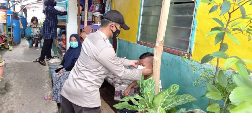 Polsek Bulang Beri Himbauan Protokol Kesehatan Dalam Operasi Yustisi