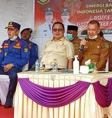 Ketua DPRD Natuna Daeng Amhar Hadiri Upacara HUT Damkar ke 103