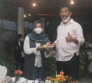 Rudi dan Amsakar Kongkow Bareng Milenial Batam