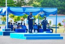 Kolonel Pnb Jajang Setiawan, S.M., M.Han., PSC(J)., Selaku Inspektur Upacara HUT TNI AU ke 76 di Main Apron Lanud RSA Natuna