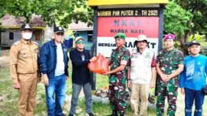 Penyerahan Simbolis Logistik Untuk Prajurit TNI dan Marinir yang Bertugas Manjaga Perbatasan NKRI