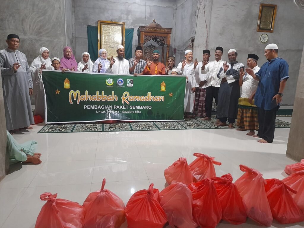 Kolaborasi MW KAHMI Kepri, Prodi Ilmu Hukum FISIP UMRAH dan Dewan Dakwah Kepri Menggelar Mahabbah Ramadhan 1443 H di Dompak Seberang