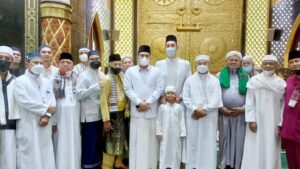 Sholat Idul Fitri di Masjid Raya Nurul Iman Kijang