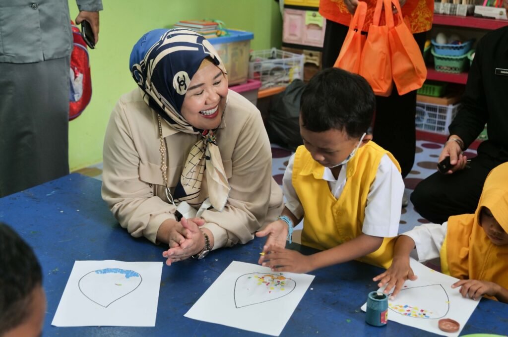 Wakil Gubernur Kepri Marlin Agustina Kunjungi Sekolah PAUD di Karimun