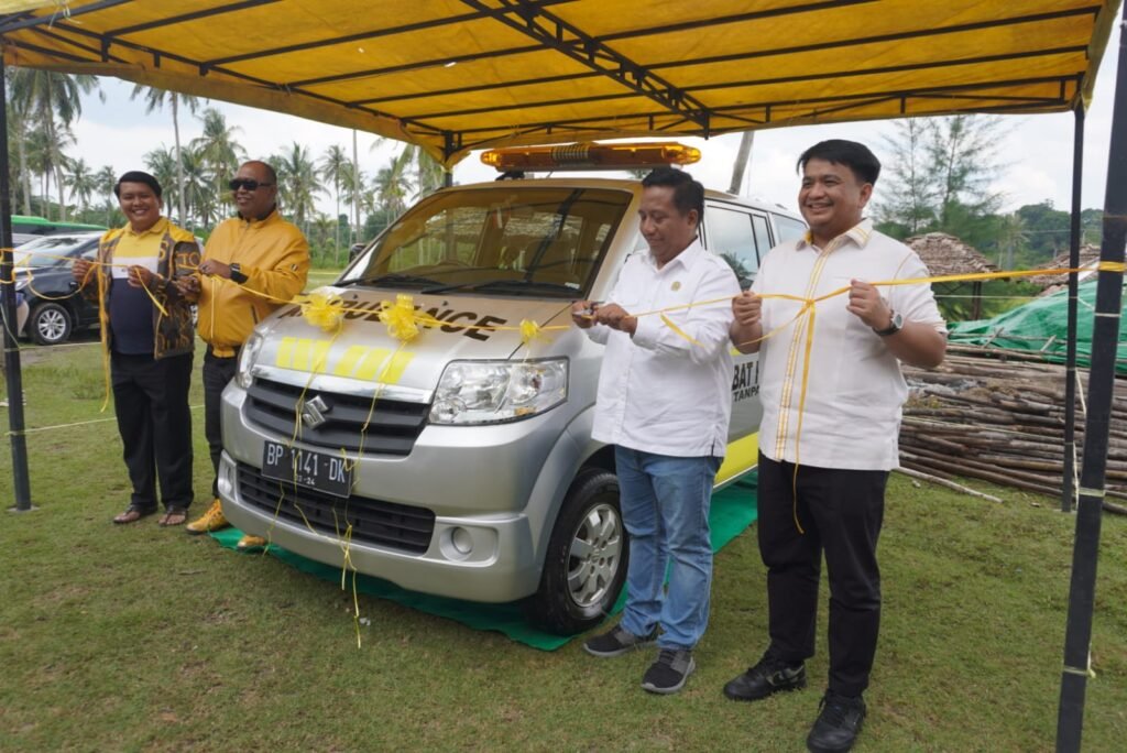 Fathir Serahkan Bantuan Ambulance Untuk Masyarakat Tanjungpinang