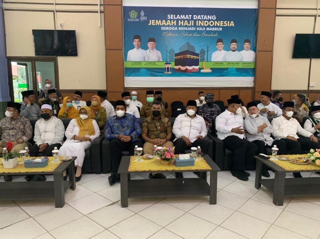 40 Jamaah Haji Asal Natuna Saat Berada di Asrama Haji Batam