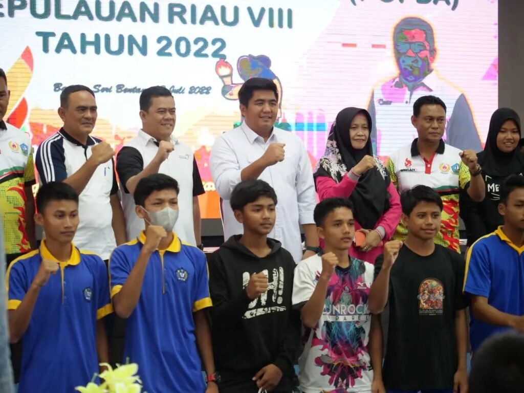 Roby Kurniawan Lepas 154 Putra-Putri Terbaik Bintan Menuju Popda Kepri Ke VIII