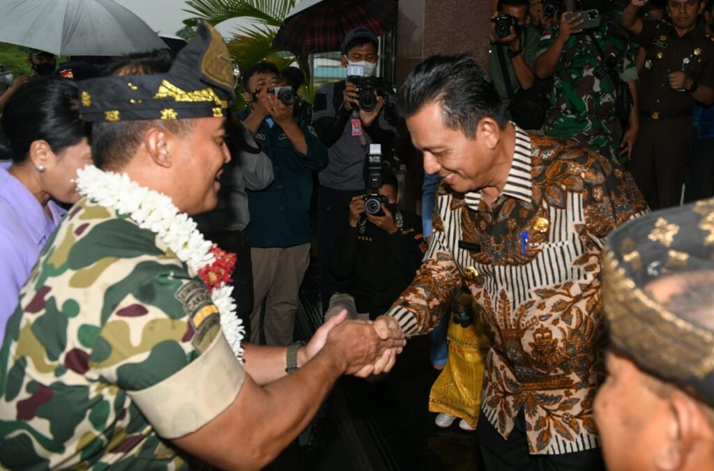 Gubernur Kepri Sambut Panglima TNI Jendral Andika Perkasa