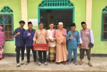 Jum'at Berkah, HMKD Berbagi Di Masjid Pulau Sandam