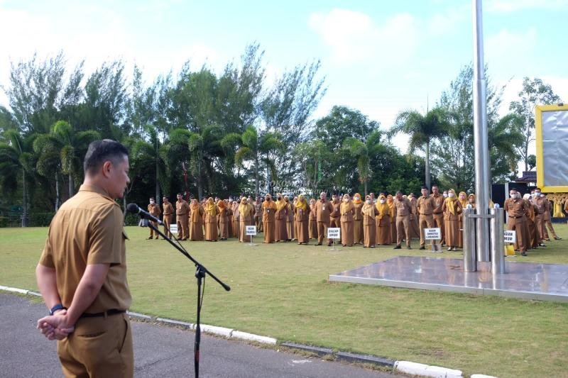 Pimpin Apel Perdana, Zulhidayat Imbau Ciptakan Lingkungan Kerja yang Nyaman