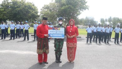 Danlanud RSA Memberikan Apresiasi dan Selamat Kepada Tim Volly Putri Angkasa yang Meraih Juara Harapan I