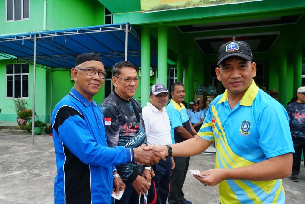 Asisten I Pemkab Natuna Menghadiri Kegiatan Jalan Santai Kerukunan Umat Beragama Kemenag Natuna