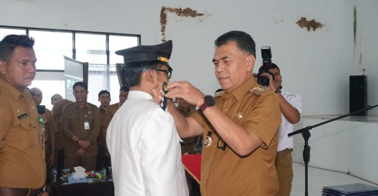 Bupati Natuna Resmi Lantik dan Kukuhkan Pejabat Fungsional Administrator dan Pengawas di Lingkungan Pemkab