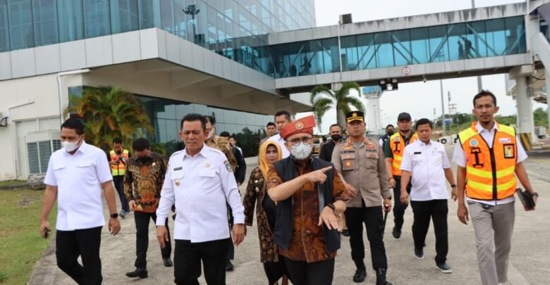 Kapolresta Tanjungpinang Turut Hadir Dalam Penjemputan Menteri PANRB