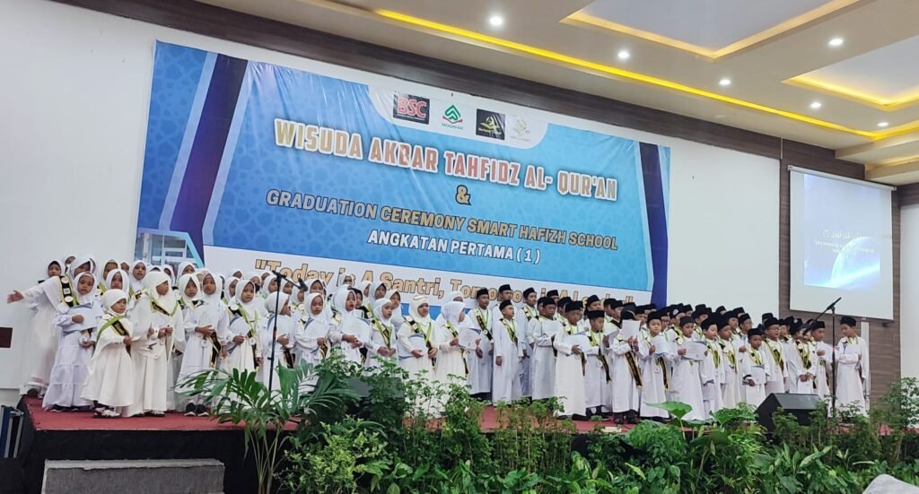 Yayasan BSC Gelar Wisuda Akbar Pertama Untuk Seluruh Santriwati se-Kota Batam