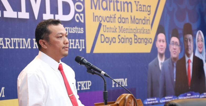 Rektor UMRAH, Prof. Dr. Agung Dhamar Syakti, S.Pi, DEA