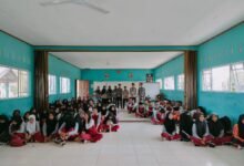 Mahasiswa KKN Stisipol Raja Haji di Desa Sungai Pinang