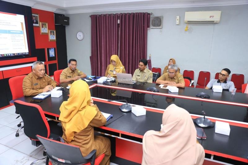 Untuk Bangun Komitmen Bersama, Endang Pimpin Rapat Tim Pokjanal Posyandu