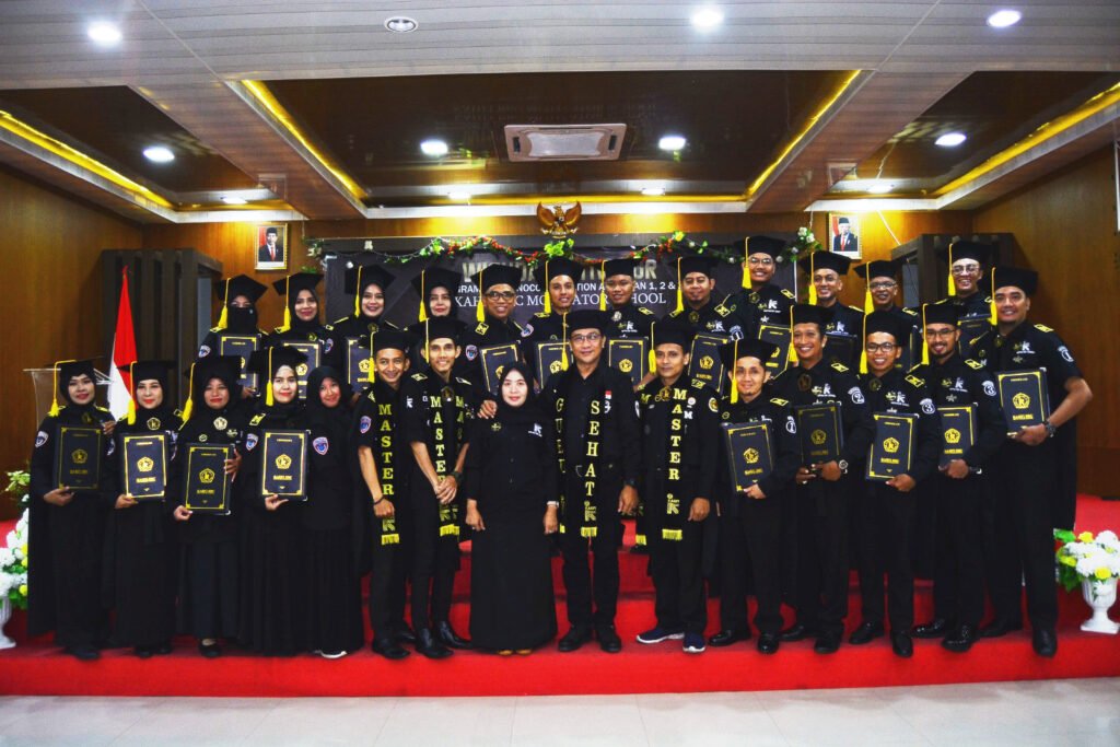 KAHFI BBC Motivator School di Kepulauan Riau Gelar Wisuda Ke 2 Untuk 21 Mahasiswa