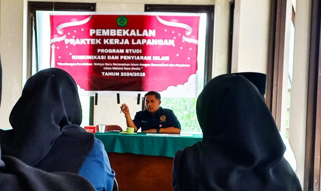 Ketua PWI Natuna Berikan Pembekalan Praktek Kerja Lapangan (PKL) Mahasiswa STAI Natuna