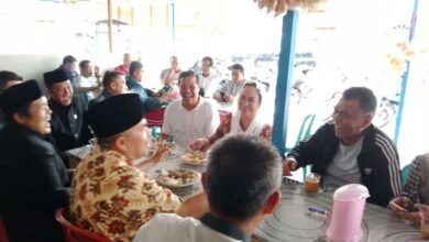 Penuh Canda, Cen Sui Lan Sarapan Pagi Semeja dengan Wan Siswandi