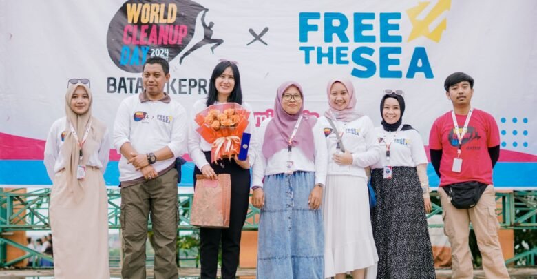 Aksi Bersih-Bersih Memperingati World Cleanup Day 2024 Batam