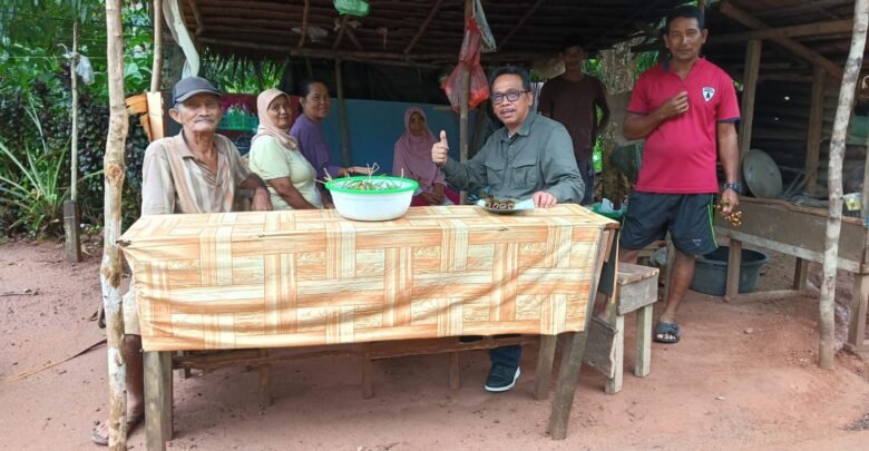 Dikunjungi Jarmin, Warga Sungai Ulu 'Curhat' Ingin Natuna Ada Perubahan