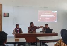 Tingkatkan Literasi Peserta Didik, Tim PKM Umrah Latih Guru SD Muhammadiyah Tanjungpinang