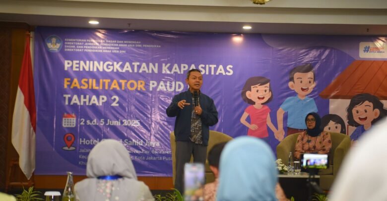 Peringatkan Bahaya 'Brain Rot', Wamendikdasmen Dorong Pembatasan Gawai pada Anak Usia Dini