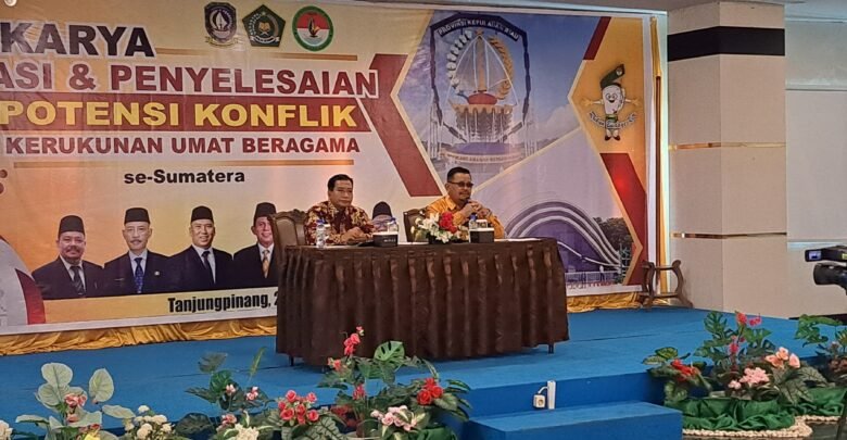 FKUB Kepri melaksanakan Lokakarya Mitigasi dan Penyelesaian Potensi Konflik Kerukunan Umat Beragama FKUB Se - Sumatera 2025