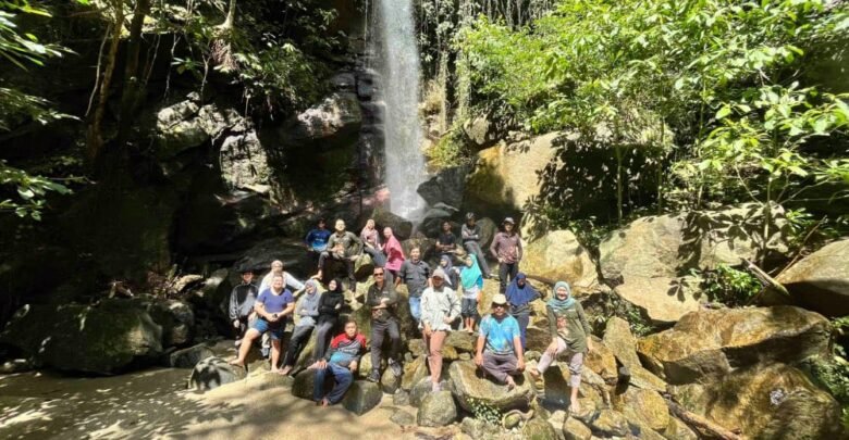 Pariwisata Natuna Destimasi Air Terjun Gunung Ranai