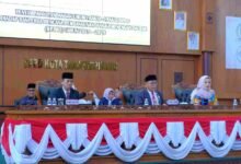 Wakil Wali Kota Tanjungpinang Raja Ariza Sampaikan Jawaban Pemerintah Atas Pandangan Fraksi DPRD