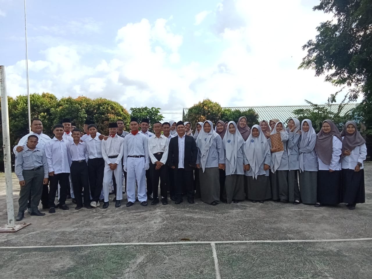 SMAIT Taruna Ar Risalah Tanjungpinang Gelar Diklatsar Ketarunaan