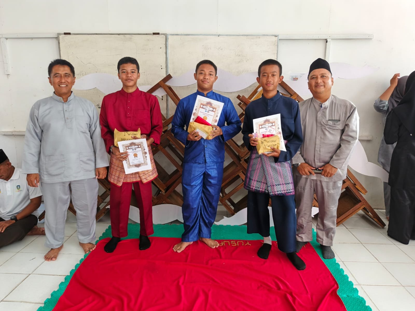 SMAIT Taruna Ar Risalah Tanjungpinang Rayakan Maulid Nabi Muhammad SAW 1447H dengan Tradisi Talam Sehidang