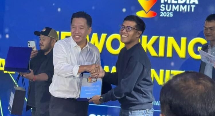 Batamnews Raih Penghargaan Media Lokal Terinovatif