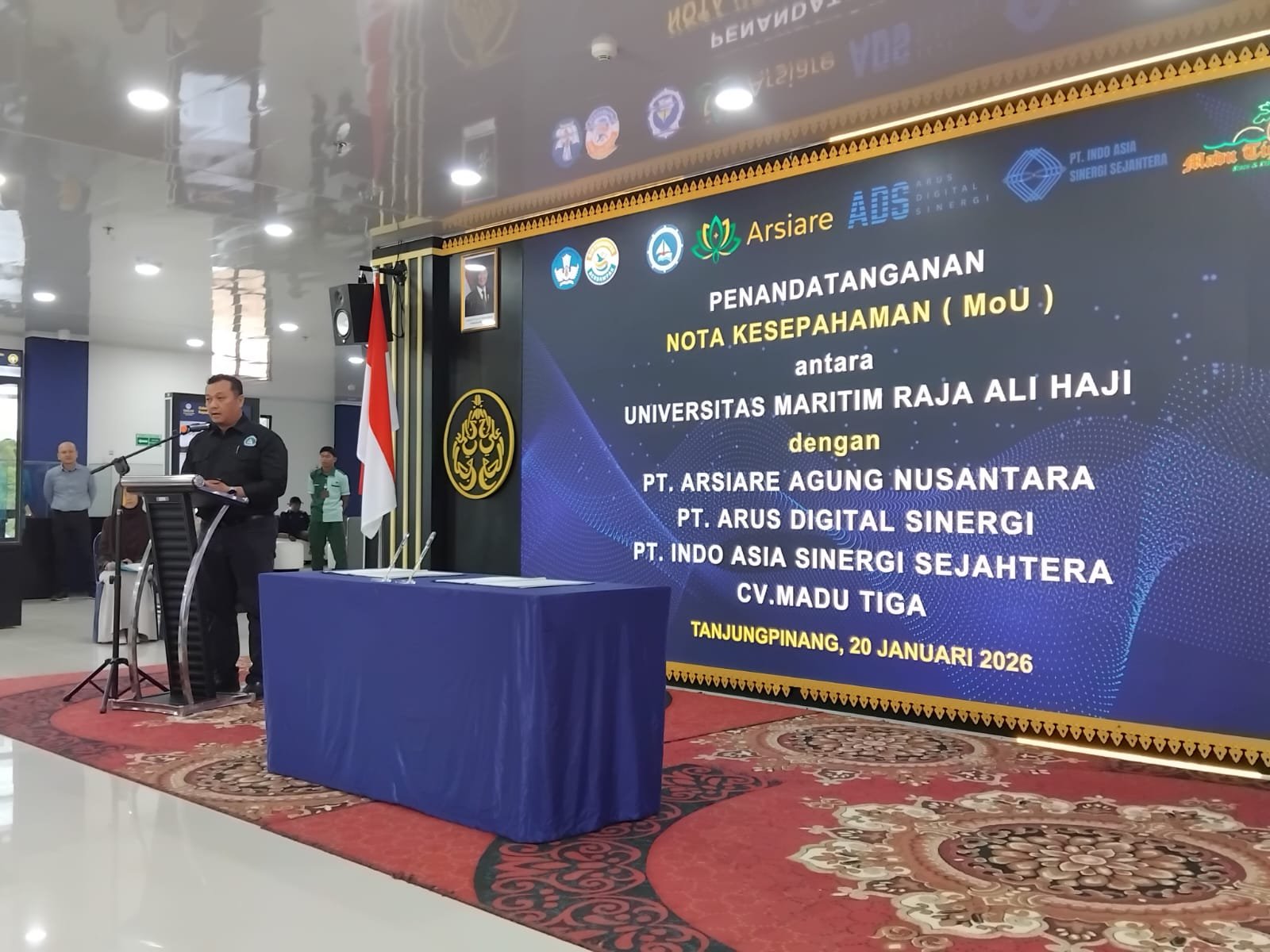Rektor UMRAH, Prof. Dr. Agung Dhamar Syakti, S.Pi., DEA.