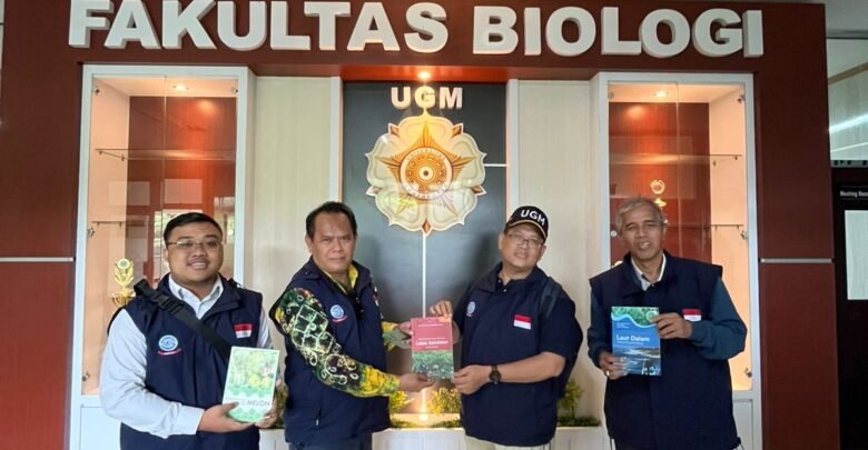 Perkuat Pengembangan Bio Maritim Di Kawasan Perbatasan dan 3T, CBM-B3T Dan Fakultas Biologi UGM Sepakat Penyusunan Proposal Riset Bersama!