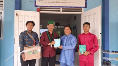 Merawat Warisan Pendiri HMI, HMI Tanjungpinang-Bintan Salurkan AL-Quran Ke Sekolah