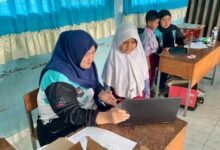 Dukcapil Bintan Gelar Lintasan Cepat KIA di SDN 008 Teluk Sebong, Cetak Langsung di Tempat